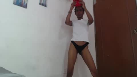 OsirisHills online show from November 7, 2025, 6:52 pm