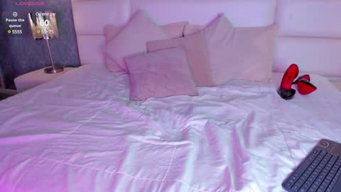 Snapshot of osirismansour chatting on December 16, 2024, 5:22 pm Osirismansour online show from December 16, 2024, 5:22 pm