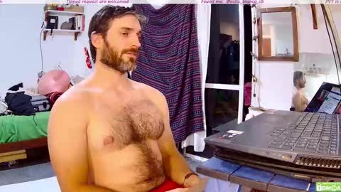 Osito Blanco online show from December 3, 2025, 4:09 am