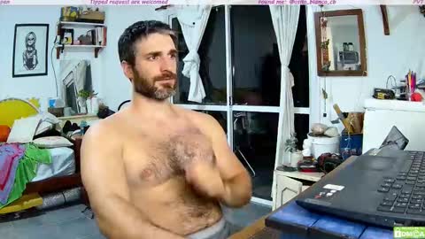 Snapshot of osito_blanco chatting on February 3, 2026, 3:26 am Osito Blanco online show from February 3, 2026, 3:26 am