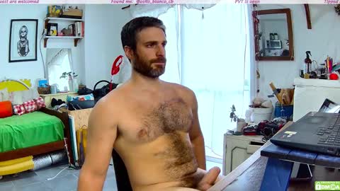 Snapshot of osito_blanco chatting on February 3, 2026, 10:04 pm Osito Blanco online show from February 3, 2026, 10:04 pm