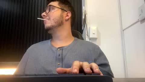 juan online show from October 23, 2025, 4:56 am