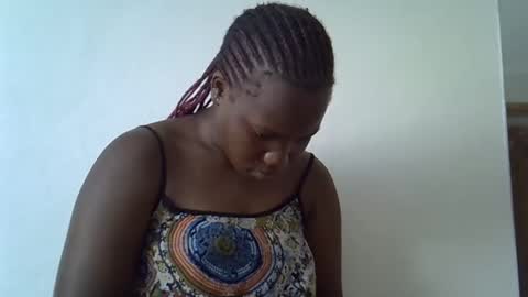 osoprettyebony online show from October 26, 2025, 12:33 pm