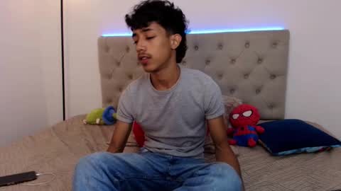 Snapshot of ostin_18hot chatting on October 13, 2025, 3:06 am ostin 18hot online show from October 13, 2025, 3:06 am