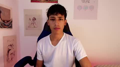 Snapshot of ostin_18hot chatting on October 29, 2025, 2:47 am ostin 18hot online show from October 29, 2025, 2:47 am