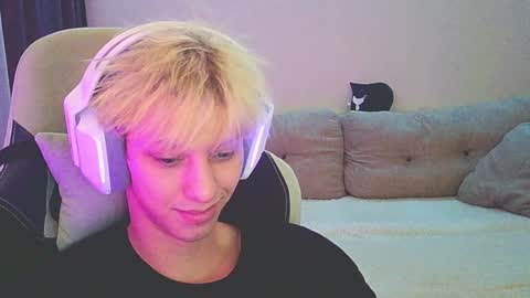 Ostin online show from December 24, 2024, 3:05 pm