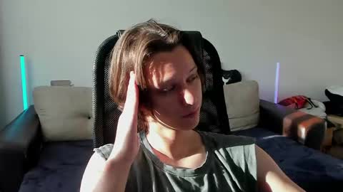 Ostin online show from June 4, 2026, 1:17 pm