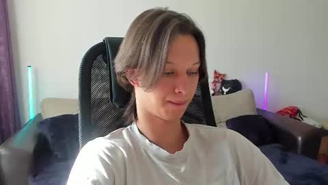 Snapshot of ostin_meoww chatting on June 27, 2026, 11:15 am Ostin online show from June 27, 2026, 11:15 am