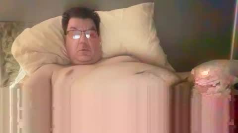 otter916 online show from April 7, 2026, 4:35 am