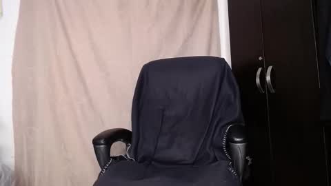 otto_stud online show from May 11, 2026, 4:07 am
