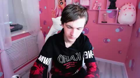 Snapshot of otto_williams chatting on November 8, 2025, 7:08 am Otto online show from November 8, 2025, 7:08 am