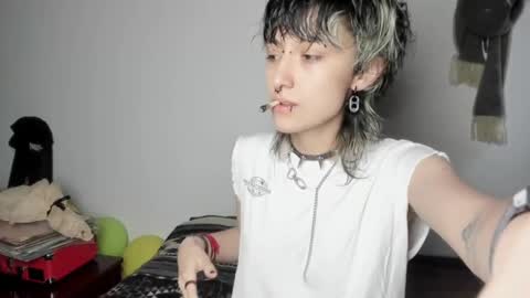 Otto 3 online show from March 7, 2025, 7:27 pm