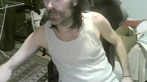 ouinnybis195625 online show from October 12, 2025, 2:43 am