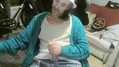 ouinnybis195625 online show from October 17, 2025, 2:48 am