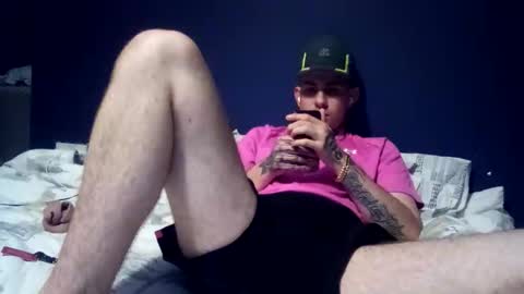 Owen kayz online show from October 2, 2025, 7:54 pm