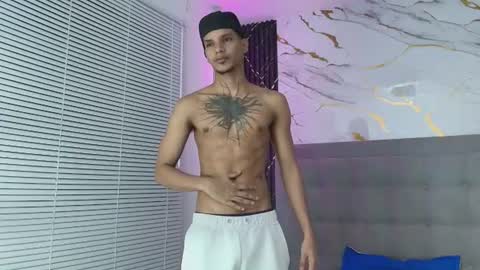 owen blaze online show from June 25, 2026, 3:39 am