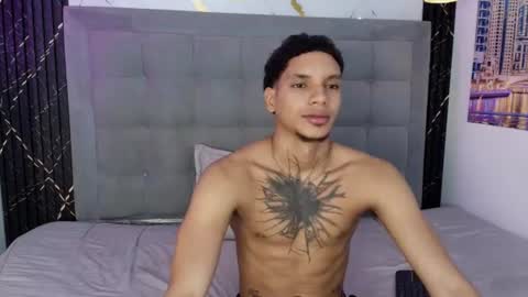 owen blaze online show from June 26, 2026, 3:44 am