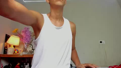 Snapshot of owen_flin chatting on July 28, 2026, 7:04 pm owen_flin online show from July 28, 2026, 7:04 pm