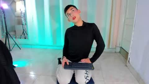 Snapshot of owen_stone1 chatting on July 10, 2026, 12:26 am owen_stone1 online show from July 10, 2026, 12:26 am
