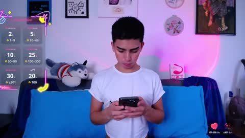 Owen  Independent model  online show from September 27, 2025, 9:53 pm