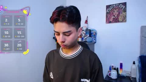 Owen  Independent model  online show from January 15, 2026, 7:35 am