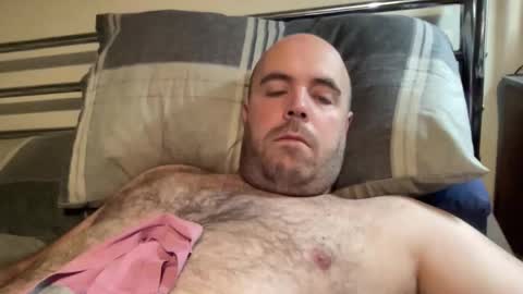 Owen2022 online show from October 13, 2025, 6:35 am