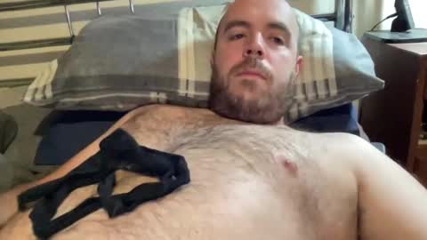 Owen2022 online show from October 27, 2025, 7:23 am