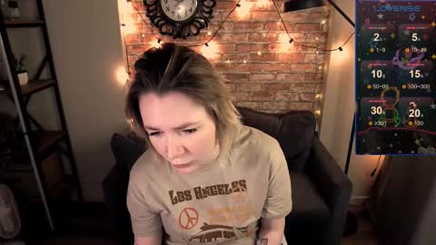 ozalin_green online show from January 11, 2025, 8:00 am