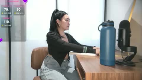 ozhmara online show from October 31, 2025, 3:13 pm