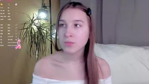 Caroline or just Lina online show from November 30, 2025, 1:20 am