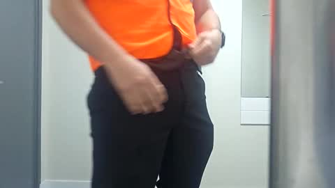 ozone1992 online show from December 8, 2024, 2:49 am