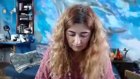 Snapshot of ozzy_helen chatting on December 19, 2024, 9:17 pm Ozzy Helen online show from December 19, 2024, 9:17 pm