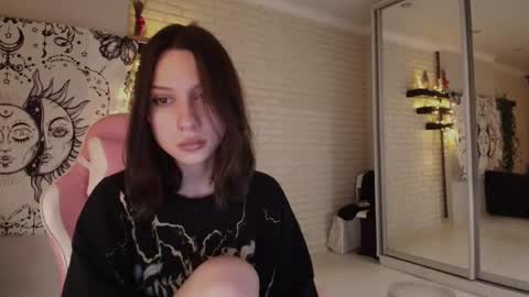 Alice online show from December 23, 2024, 11:49 pm