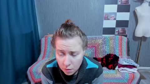 Ella online show from December 19, 2025, 7:37 am