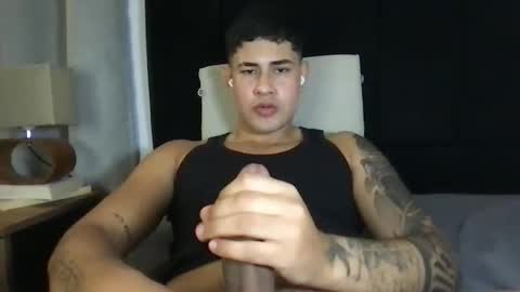 Javi    online show from January 9, 2025, 4:41 am