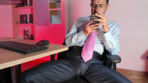 pablo rincon95 online show from November 18, 2025, 8:57 pm