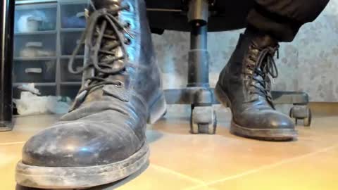 Pablo Meness online show from December 22, 2025, 10:45 am