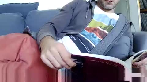 Snapshot of paikan07 chatting on February 22, 2026, 1:31 pm Paikan 07 online show from February 22, 2026, 1:31 pm