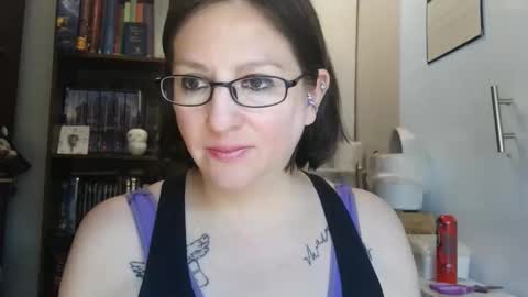 pajamasmilf online show from April 3, 2026, 8:40 pm