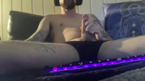 pajen33 online show from April 16, 2026, 9:39 pm