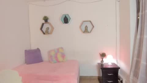 Paloma  online show from March 8, 2025, 3:28 am