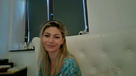 Snapshot of pamela051087 chatting on June 16, 2026, 4:31 pm Pamela051087 online show from June 16, 2026, 4:31 pm