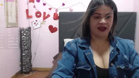 pamela_echeverria online show from March 21, 2026, 11:26 am