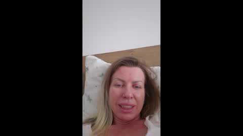 PAMEL ISSY online show from February 16, 2026, 1:51 pm