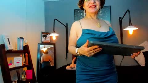 pamela_mature41 online show from May 13, 2026, 7:39 am