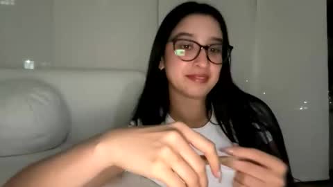 pamela_milleer online show from January 8, 2026, 12:35 am