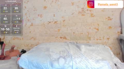 Snapshot of pamela_west chatting on September 18, 2025, 8:55 pm Pamela West online show from September 18, 2025, 8:55 pm