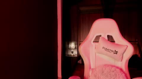 Snapshot of pamelaascott chatting on April 30, 2026, 8:26 pm P A M online show from April 30, 2026, 8:26 pm