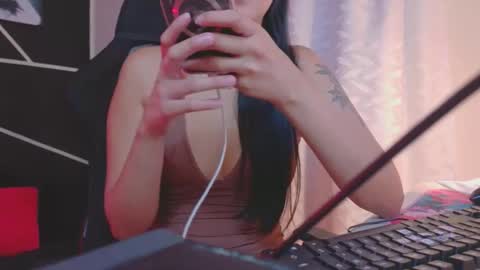 Snapshot of pamelahottie_ chatting on January 17, 2026, 9:29 pm PAMELA online show from January 17, 2026, 9:29 pm