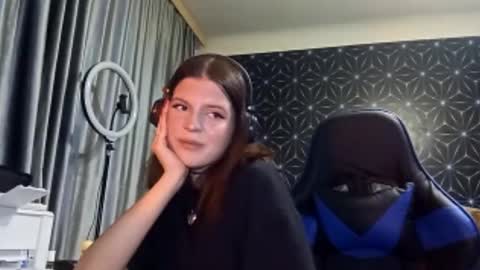 Snapshot of pamelamcmeen chatting on October 3, 2025, 1:19 pm Pamela online show from October 3, 2025, 1:19 pm